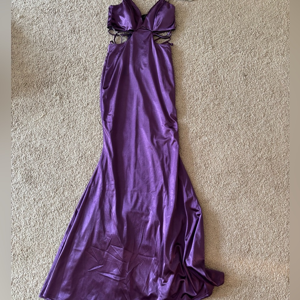 Windsor NWT Purple Formal Dress